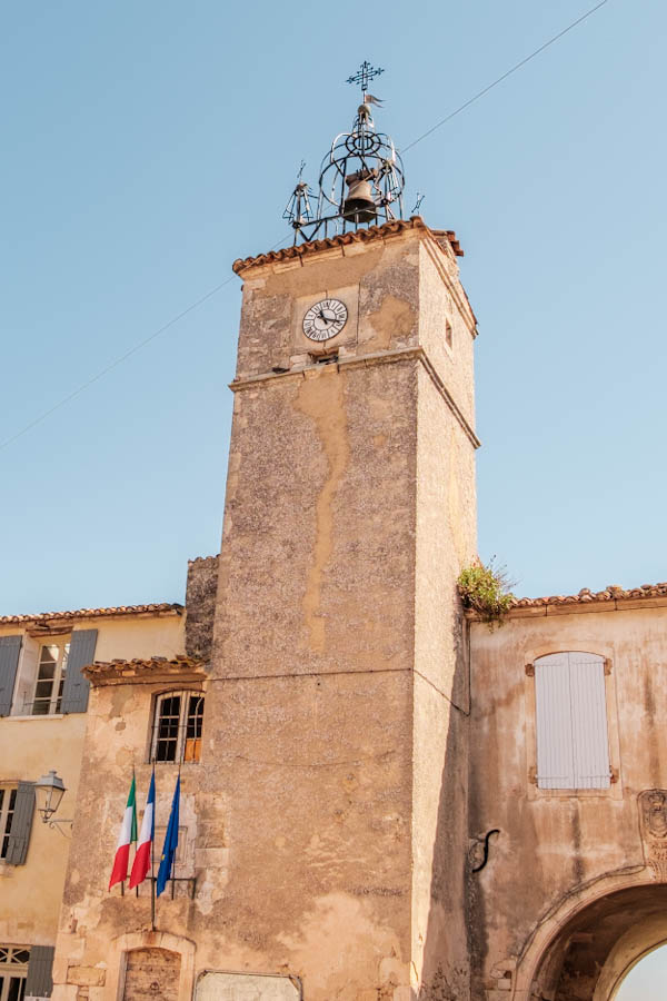 Ménerbes Les Plus Beaux Villages de France mooiste dorpen van Frankrijk - Reislegende.nl