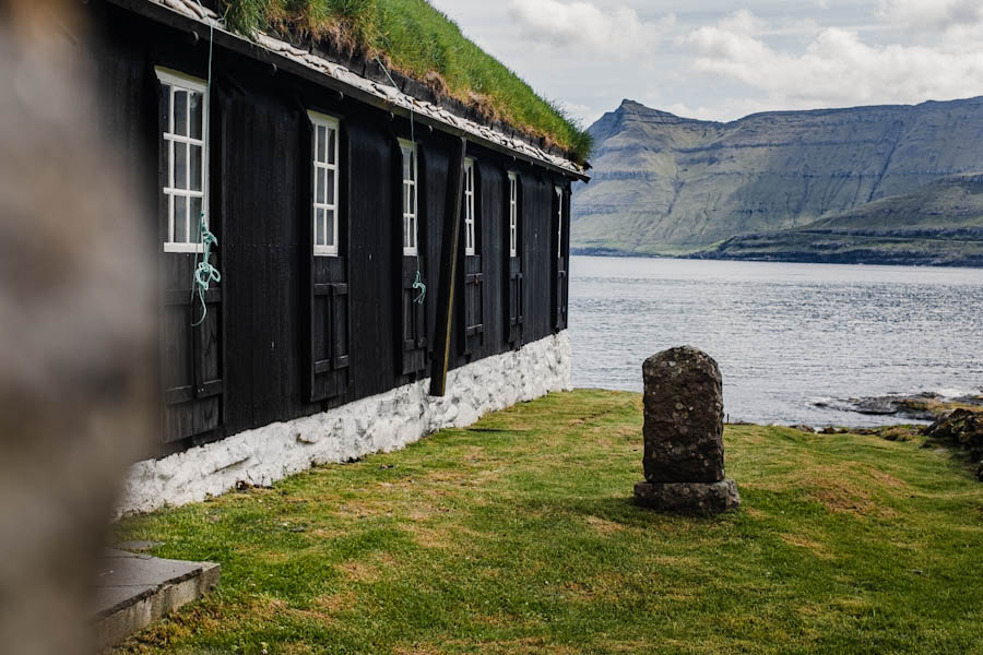 Funningur Kirkja Eysturoy faeroer eilanden - Reislegende.nl