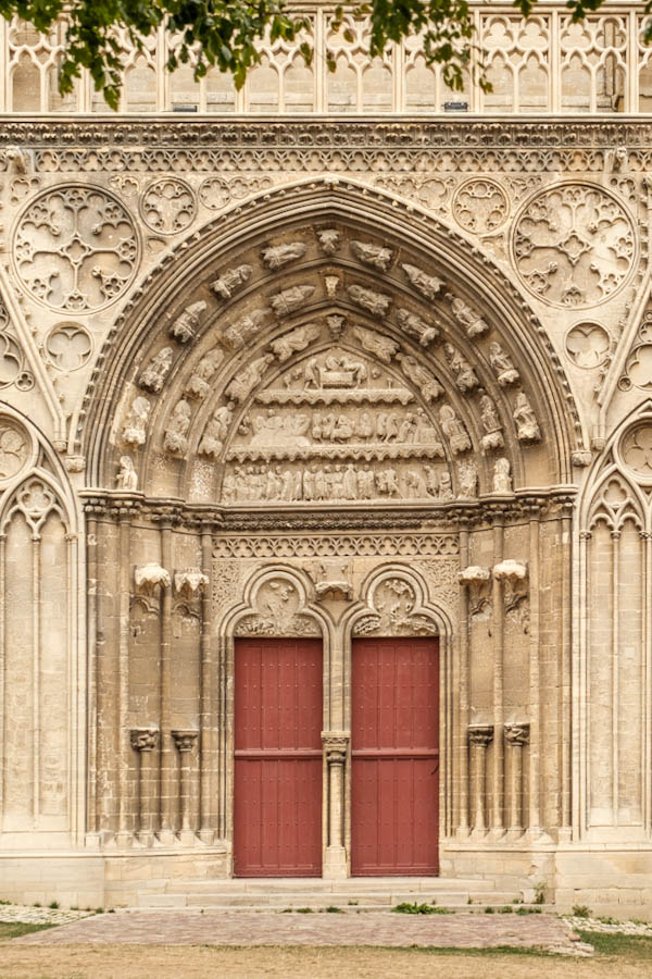 Bayeux Cathedral Normandie Frankrijk - Reislegende.nl