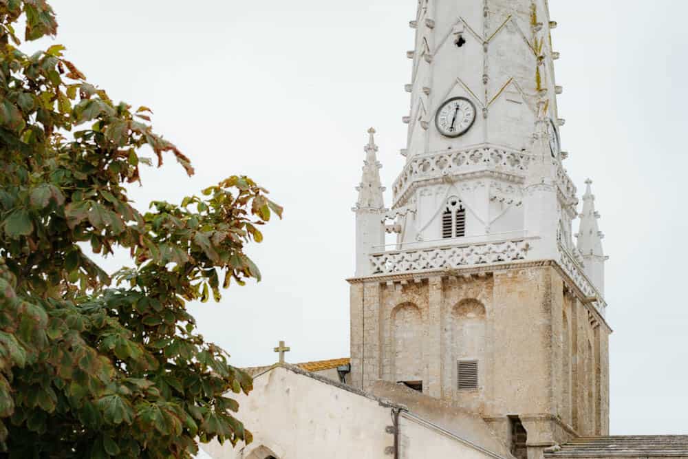 Eglise Saint Etienne Ars en Re Ile de Re Frankrijk - Reislegende.nl