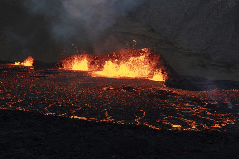 Vulkaanuitbarsting IJsland 2022, Meradalir Reykjanes - Reislegende.nl