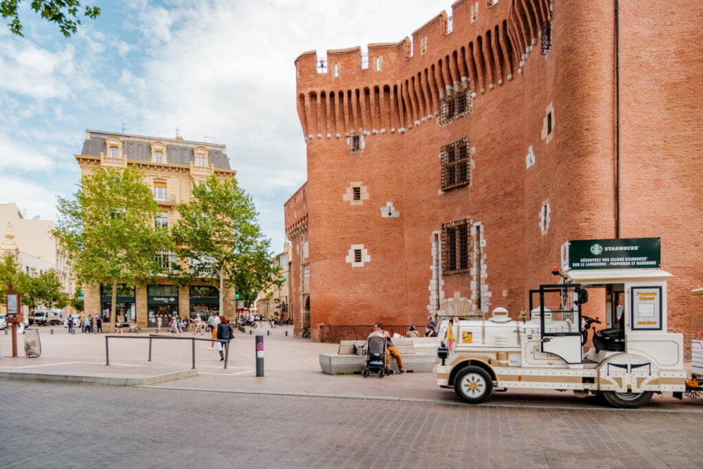 stadswandeling Perpignan Le Castillet Reislegende