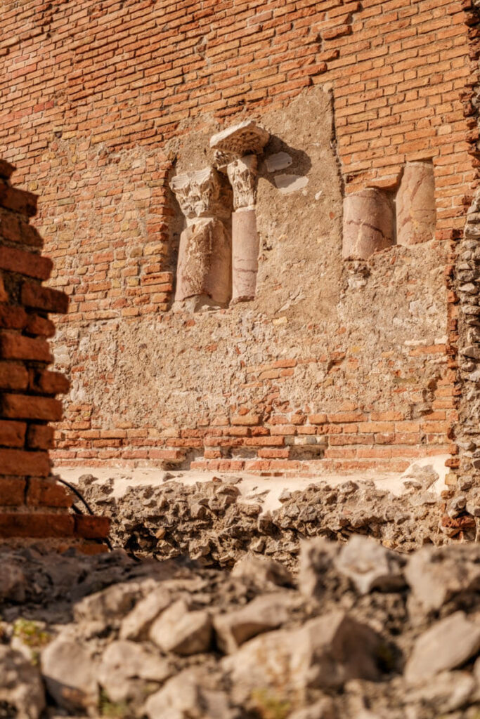 Overblijfselen Grieks theater Taormina Sicilie Reislegende