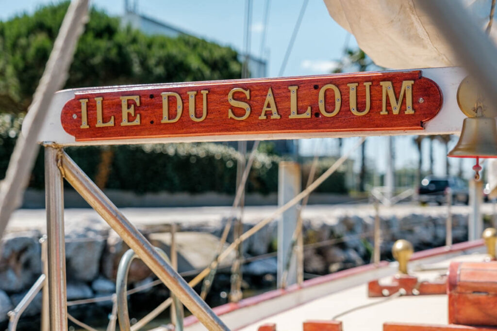 haven in Canet en Roussillon Ile du Saloum zeilschip Reislegende