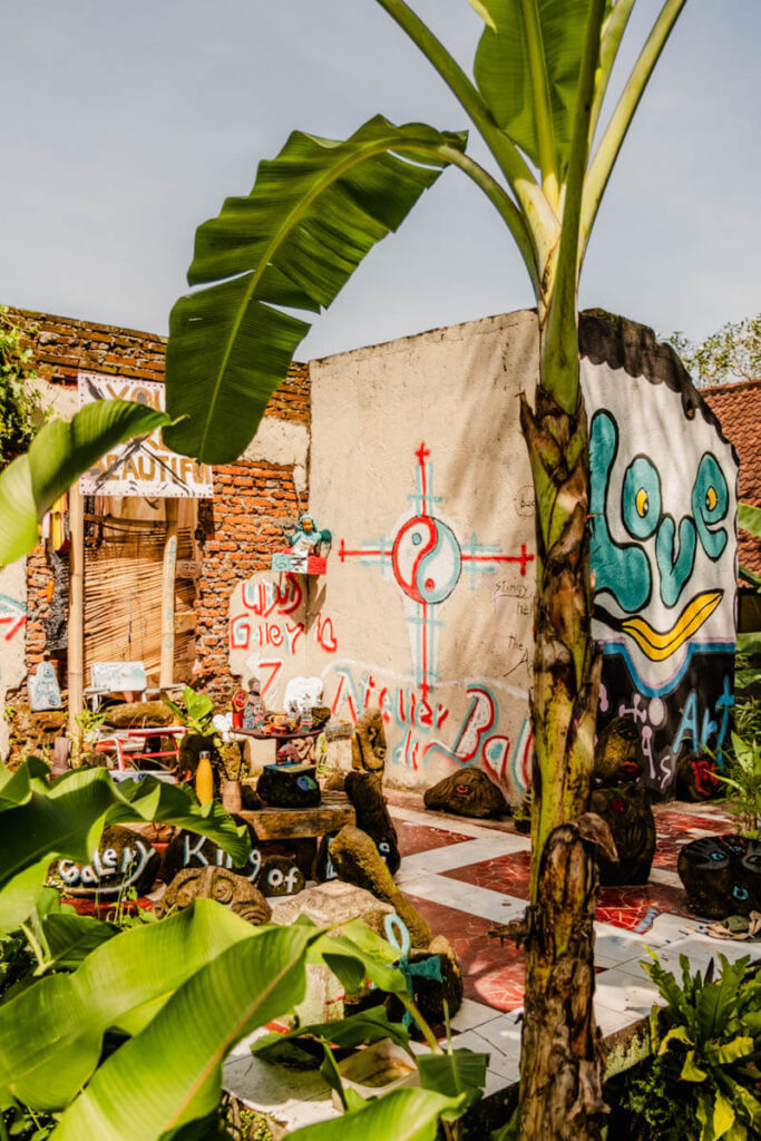 Graffiti wandeling Sweet Orange Trail Ubud Bali Reislegende