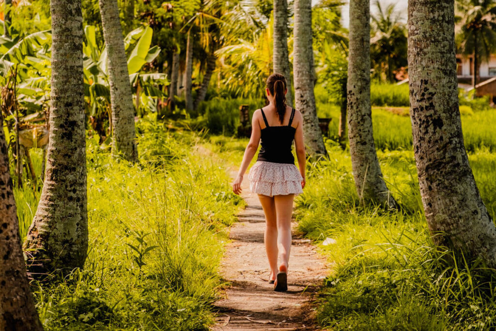 Wandelen in Ubud in de Subak Juwuk Manis rijstvelden Bali Reislegende