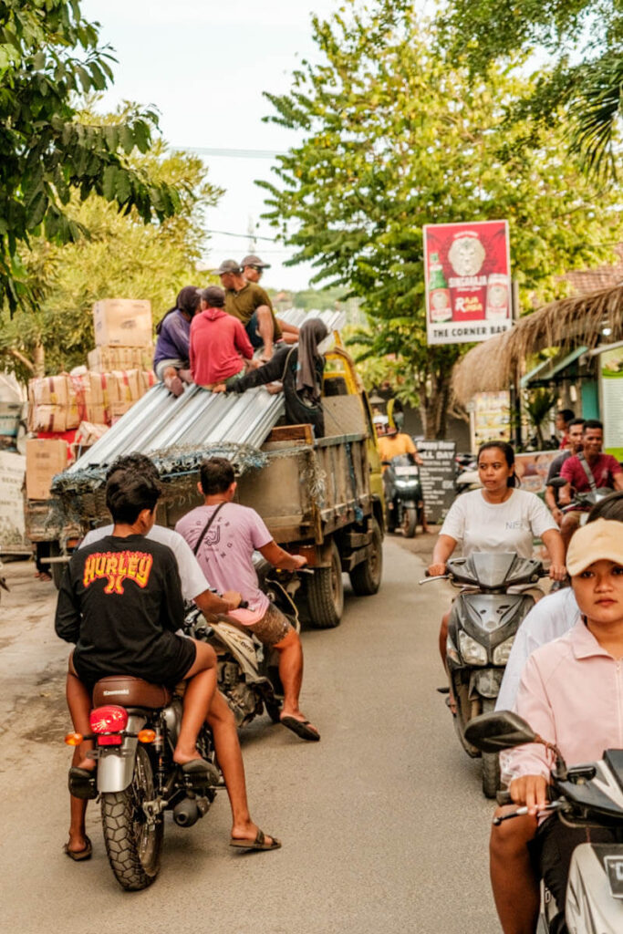 Vervoer op Nusa Lembongan scooter huren tips Bali Reislegende