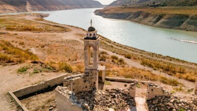 Alassa kerk van Saint Nicholas Kouris stuwmeer Cyprus