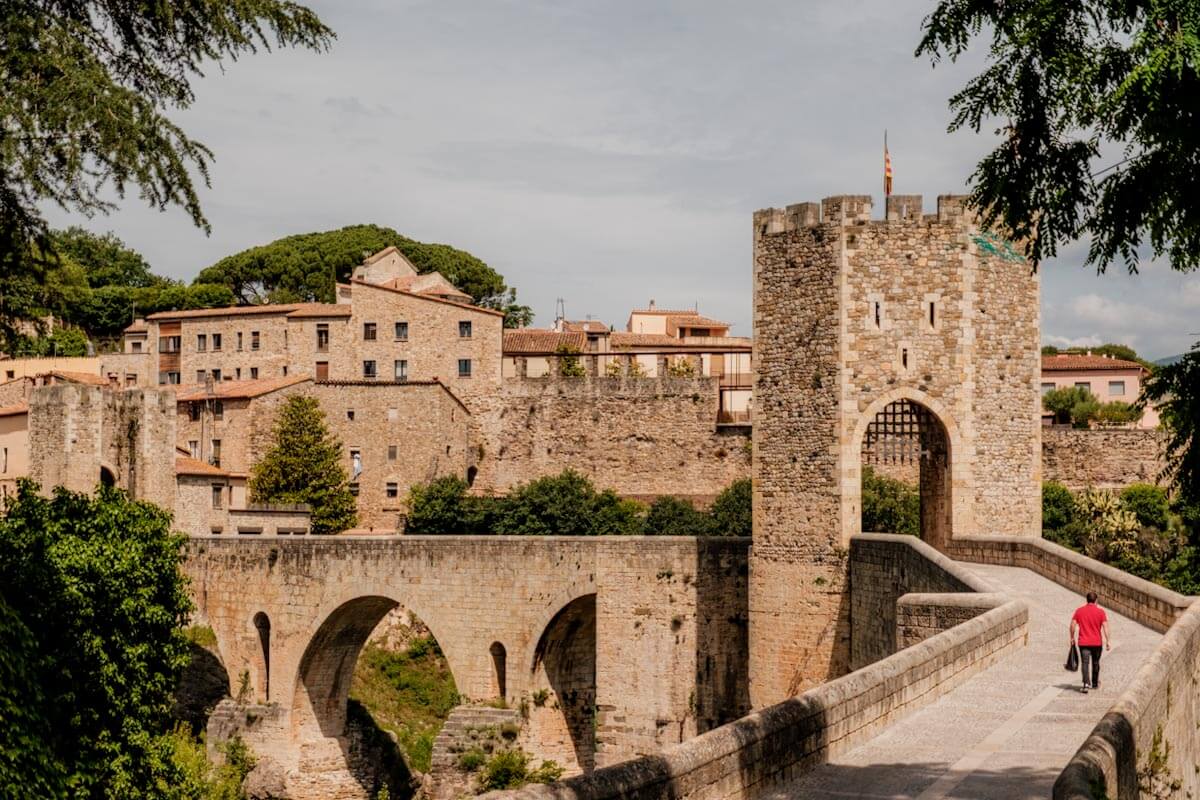 Brug Besalu Spanje Catalonie Reislegende