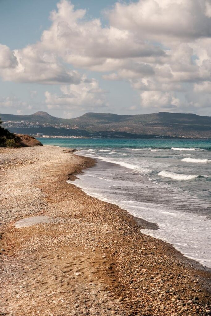 Kust Polis bij Limni Pier in Chrysochou Bay Cyprus Reislegende