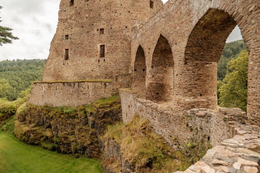 Stone bridge castle Velhartice Tsjechie Reislegende