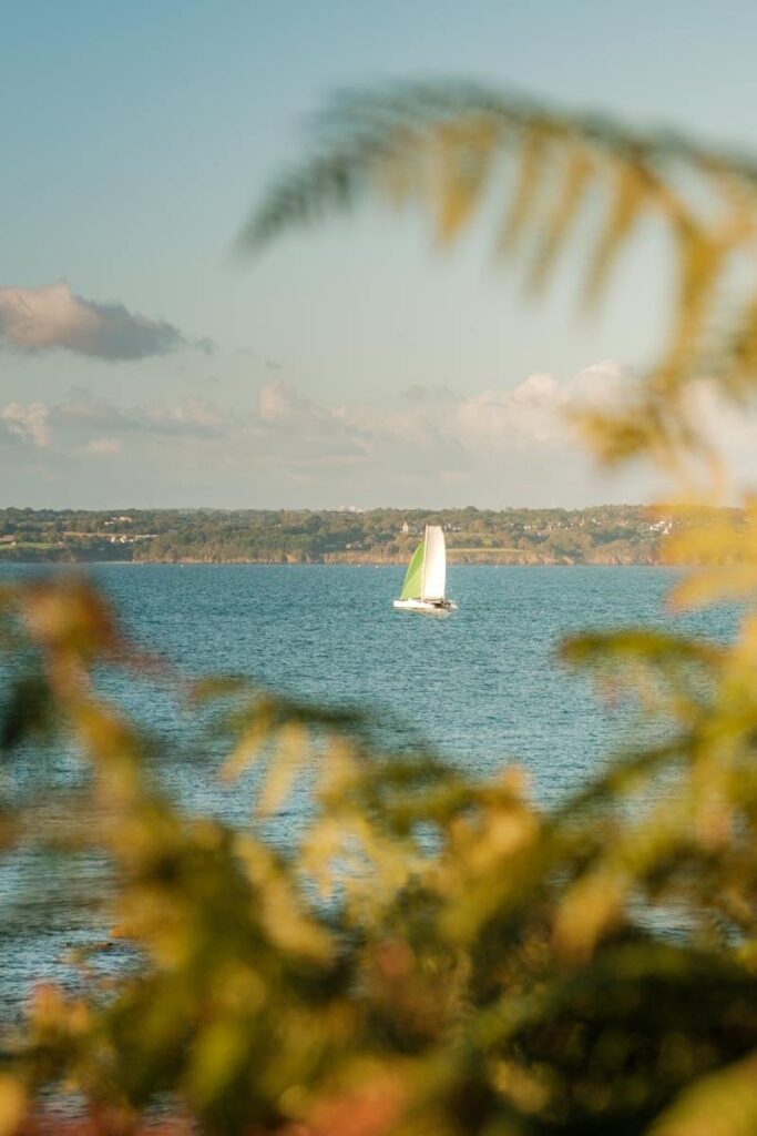 Verborgen strandjes Beg Meil Bretagne Frankrijk Reislegende