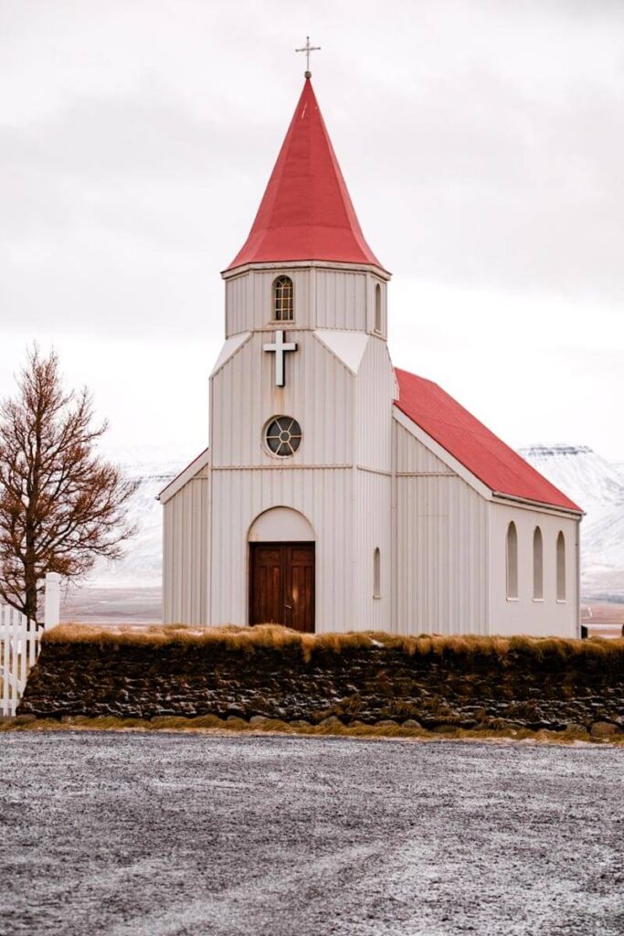 Glaumbaer kerk Trollaskagi Noord IJsland Reislegende