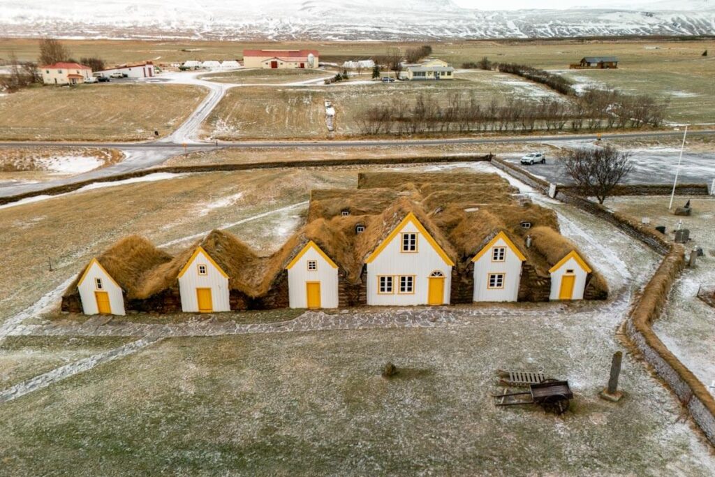 Glaumbaer turfboerderij Trollaskagi noord IJsland Reislegende