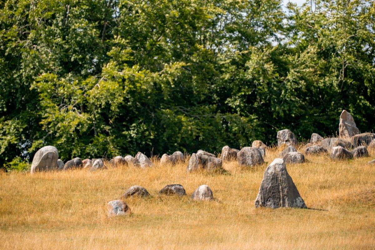 Lindholm Hoje vikingen begraafplaats Noord Jutland Denemarken Reislegende