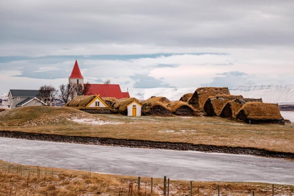 Skagafjordur Glaumbaer museum Trollaskagi IJsland Reislegende