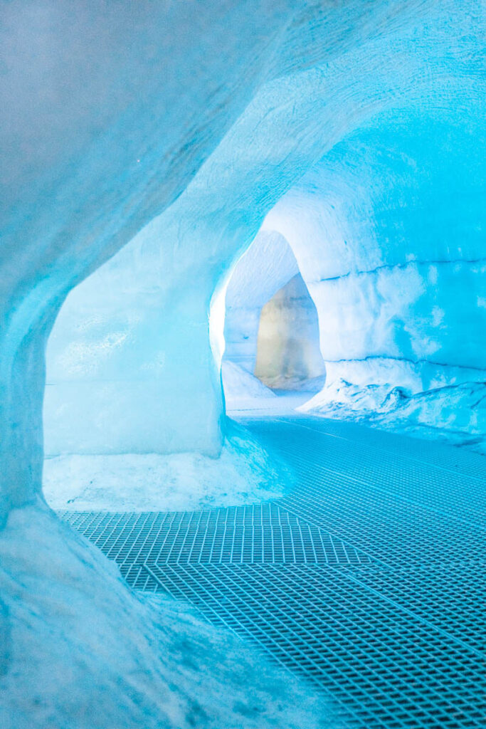 Perlan museum echte ijsgrot Reykjavik Reislegende