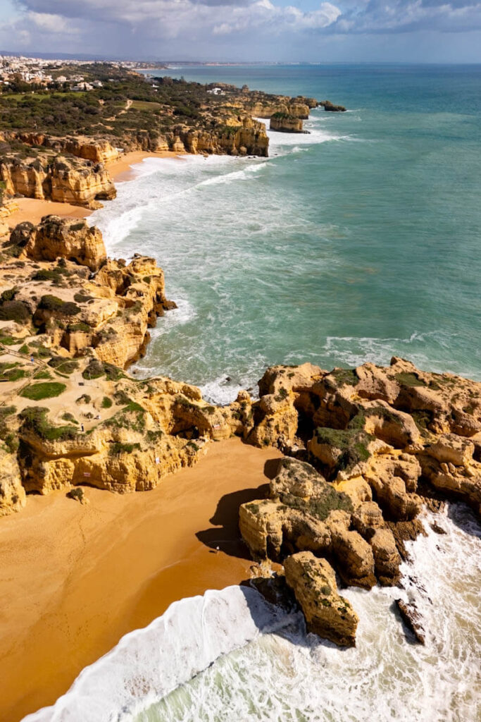 Algarve tips stranden bij Albufeira Portugal Reislegende