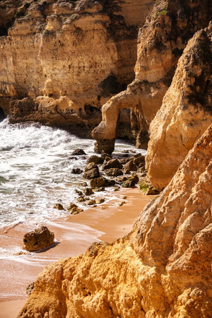 Praia de Sao Rafael Albufeira Algarve Portugal Reislegende